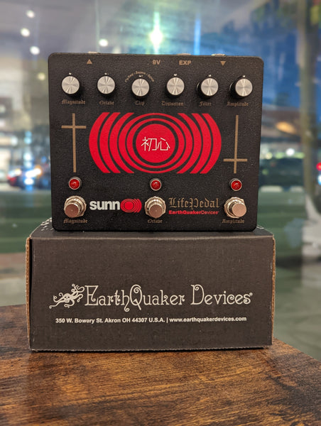 EarthQuaker Devices Life Pedal™ Distortion & Boost with Octave
